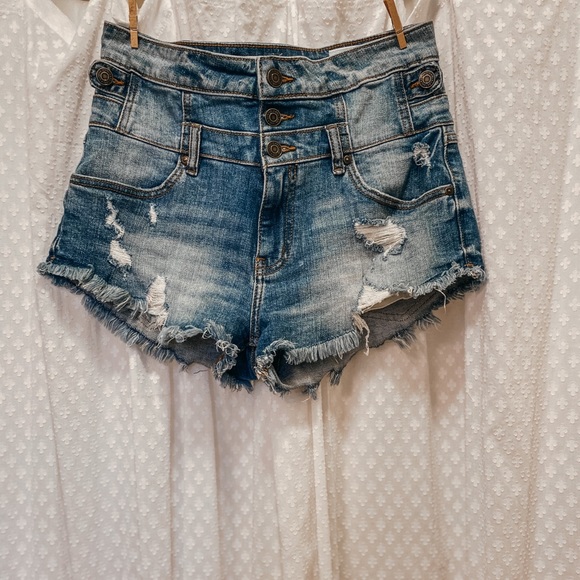 Eunina Distressed High-Waisted Shorts - Picture 1 of 2
